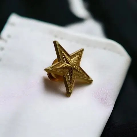 Gk 3D 5-Point Star Lapel Pin Badge